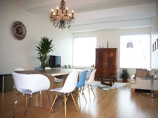 4th image of 15 Broad St APT 3314