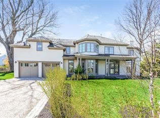 58 Rhode Island Ave, Newport, RI 02840