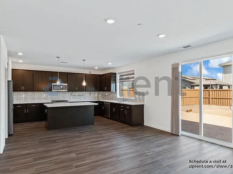 994 Pipit St — Photo 8
