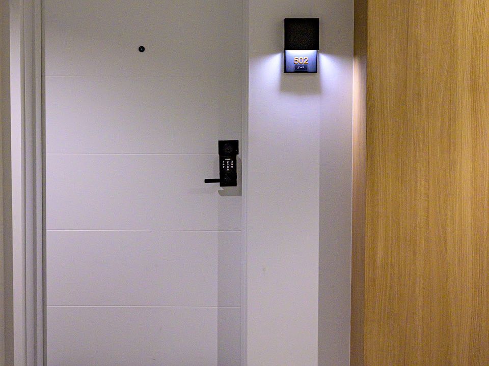 1st image of 925 N Fairfax St #502