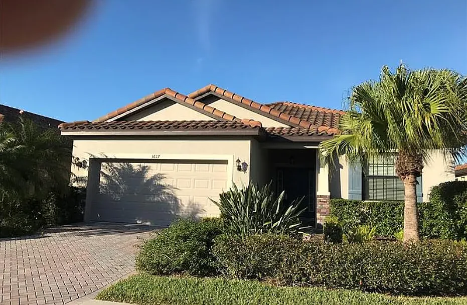 3 bed, 1858 sqft, $2,550 — Photo 1