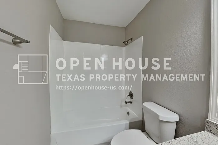 6423 Lily Hollow Ct — Photo 16
