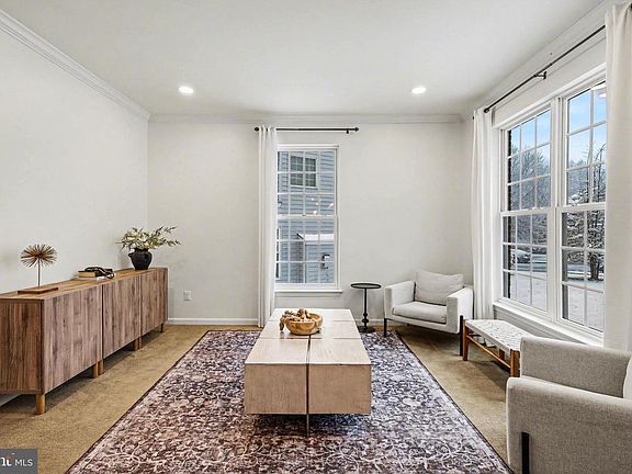 4th image of 19201 Buna St