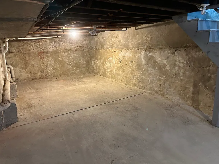 2117 E Cumberland St — Photo 24