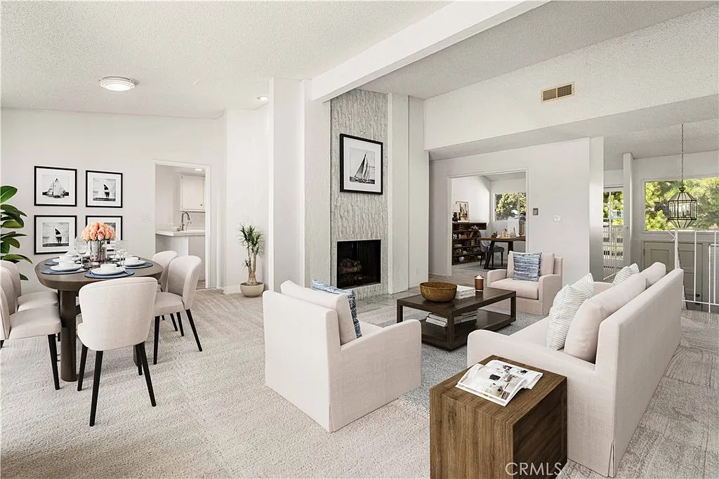 3 bed, 2184 sqft, $5,300 — Photo 3
