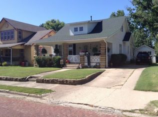 116 E Cottonwood St, Independence, KS 67301