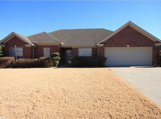 131 Congressional Dr, Little Rock, AR 72210