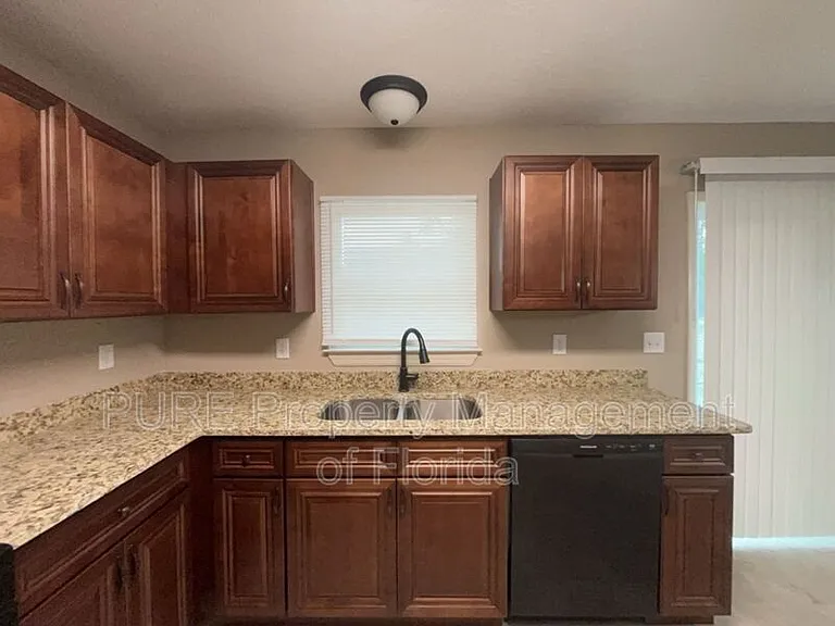 8819 SW 132nd Ln — Photo 8