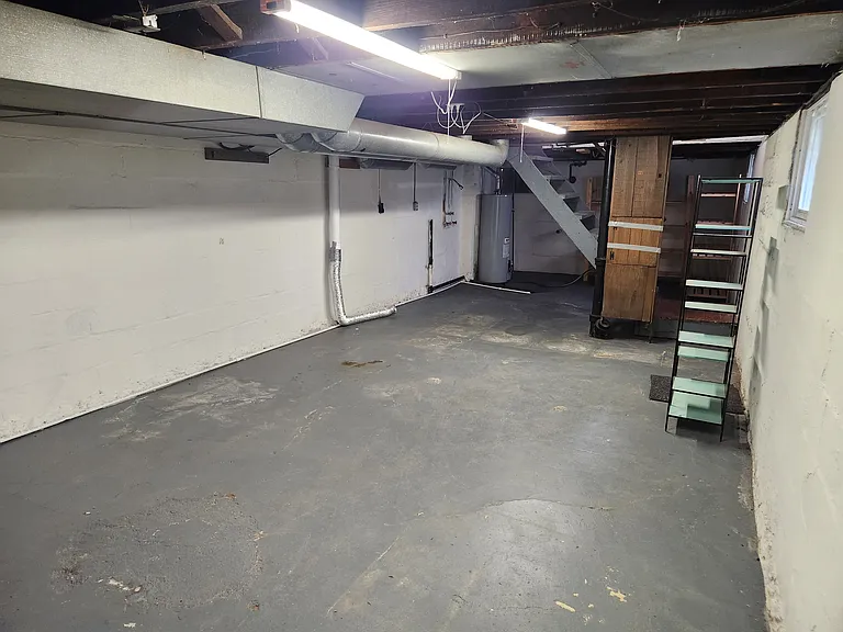 2842 Indianola Ave — Photo 5