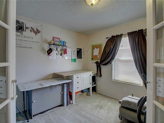5th image of 4605 Waterford Dr