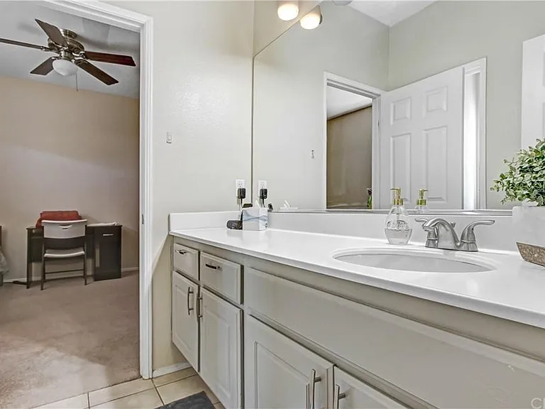 4774 Creekway Ln — Photo 3