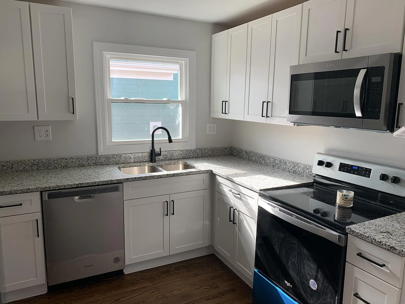 20 Hill St — Photo 3