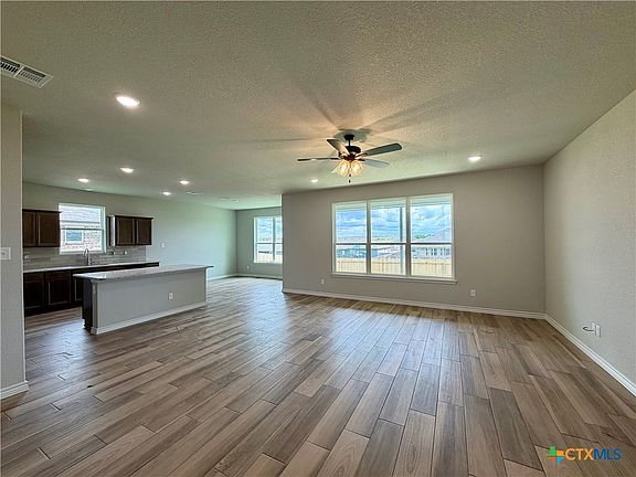 3rd image of 3204 Seeker St