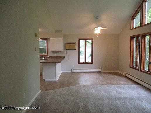 5th image of 232 Birchwood Dr