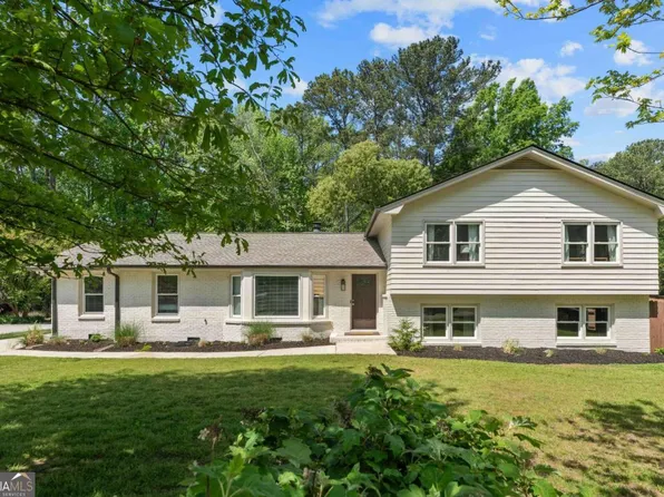 4714 Andalusia Ct, Dunwoody, GA 30360