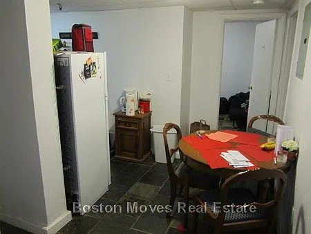 Hemenway St — Photo 3