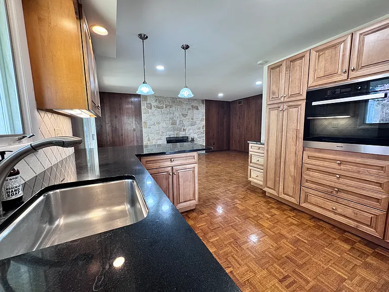 6026 Clubhouse Ln — Photo 13