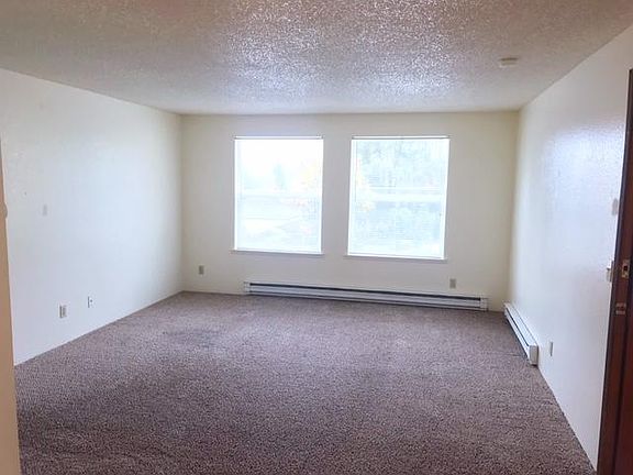 5th image of 2127 12th St APT B104