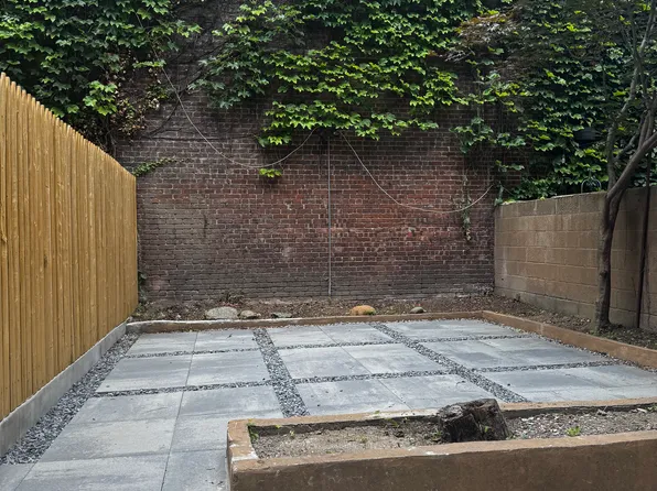 269 Alexander Avenue image 34 of 39