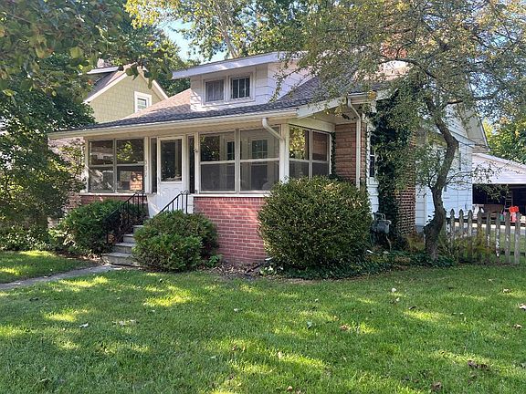 3rd image of 331 Spink Ave