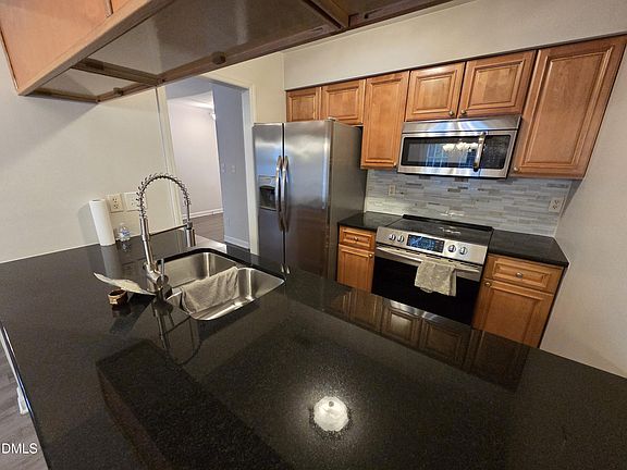 5th image of 3311 Tarleton E