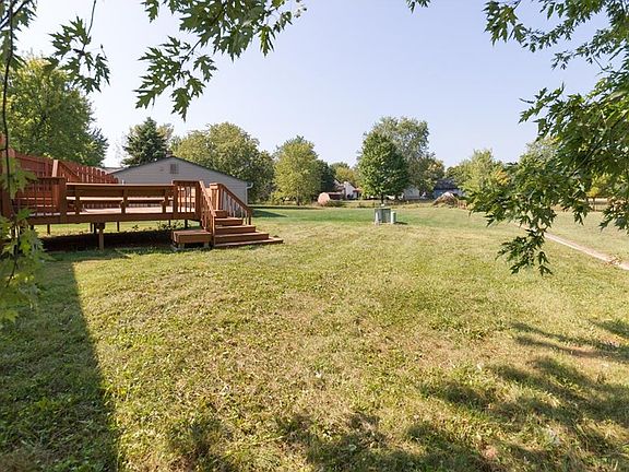 3rd image of 6614 Latona Dr