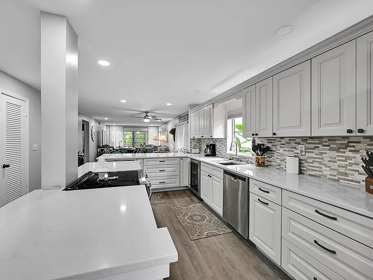 5759 Phoenix Palm Ct #C — Photo 13