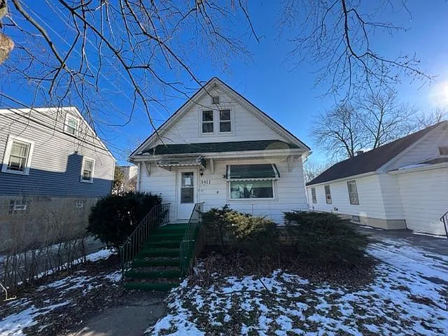 3411 Green St photo 1