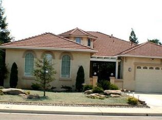 3129 Megan Ave, Clovis, CA 93611