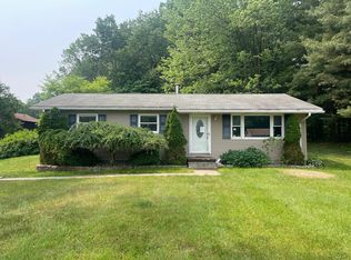 28 E Glenora Dr #F-K, Grove City, PA 16127
