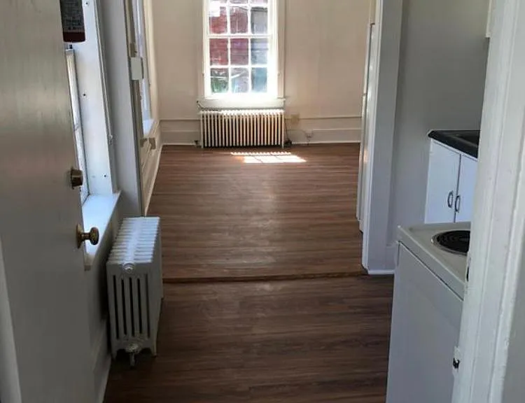 6 Clarke St #3 — Photo 3