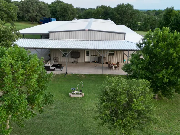 835 Wood Hollow Dr, Weatherford, TX 76087