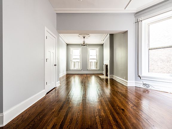 4th image of 2040 N Bissell St APT 2