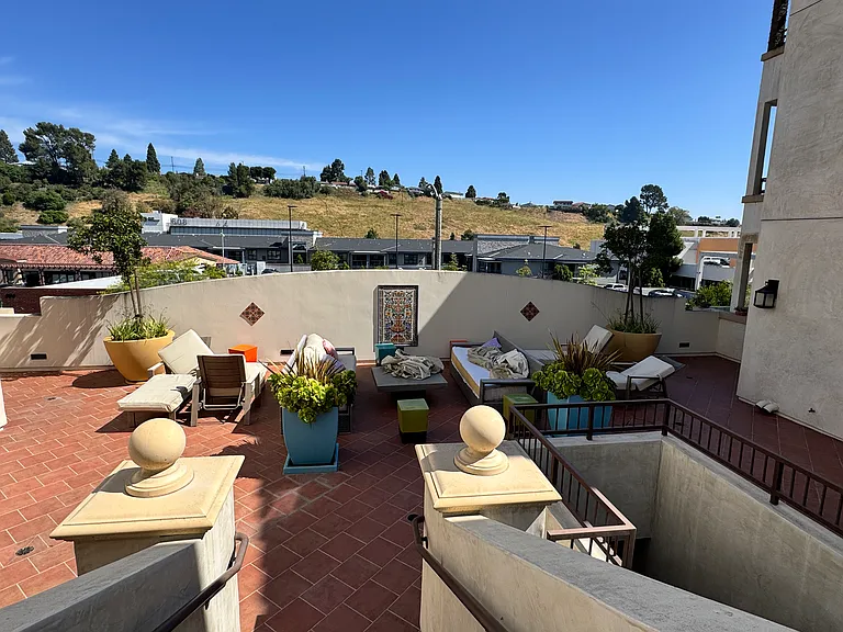 627 Deep Valley Dr #417 — Photo 38