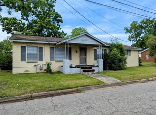 26 Martin Luther King Dr, Headland, AL 36345