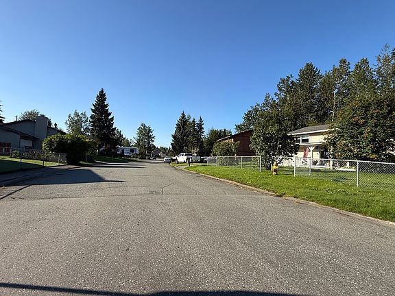 5th image of 1740 Kodiak St