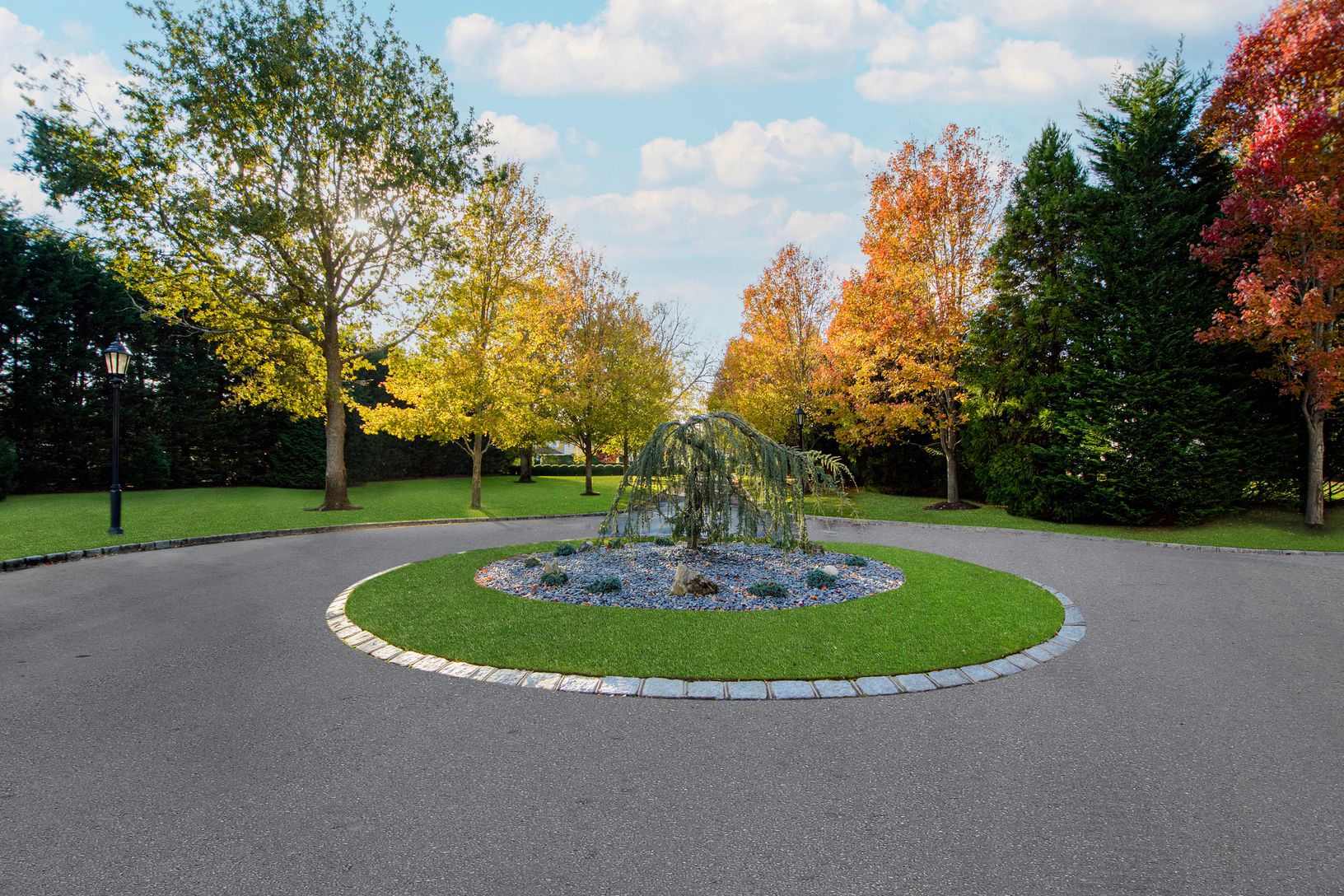  The Polo Club drive with circle