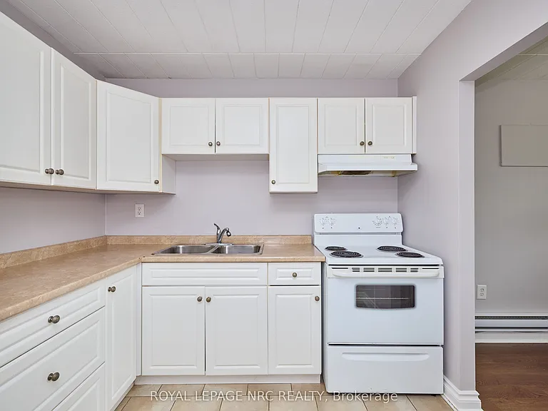 90 Woodlawn Rd #15 — Photo 12