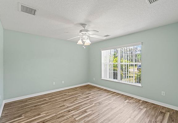 3rd image of 3225 3rd Pl