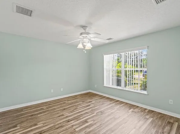 3225 3rd Pl, Vero Beach, FL 32968