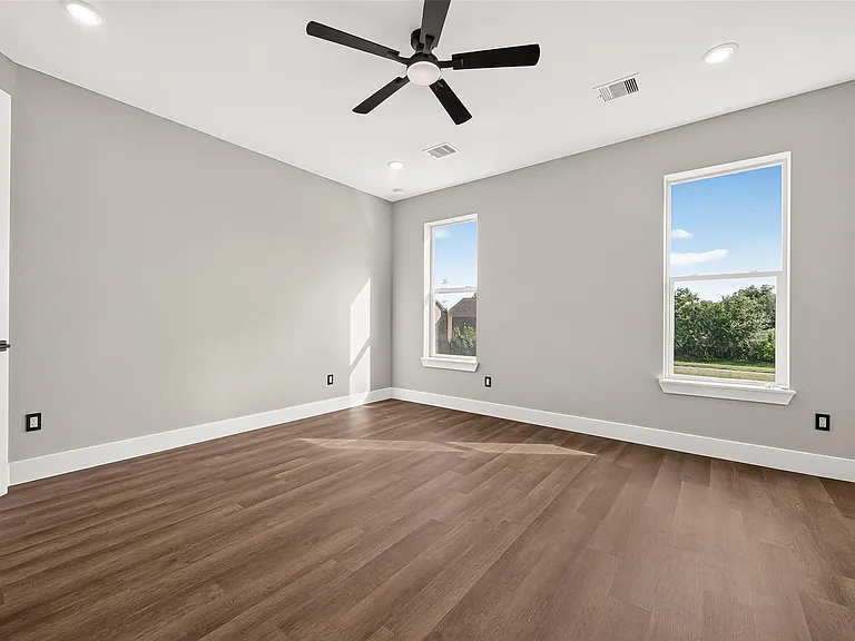 703 Carol Lynn Dr #B — Photo 17