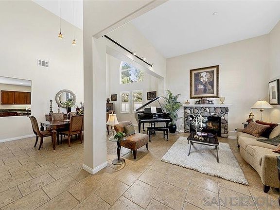 4th image of 2827 Asterwood Ln