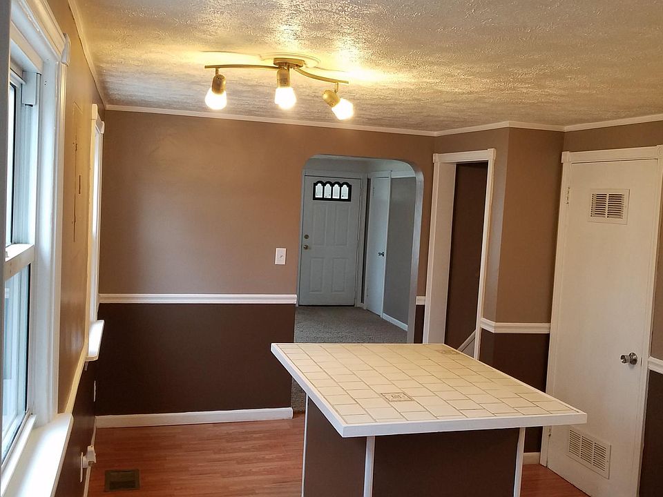 1st image of 33039 Alva Dr