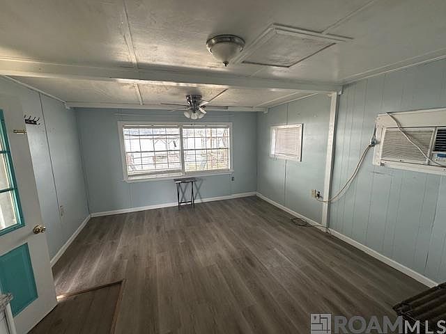 1st image of 6871 Island Rd