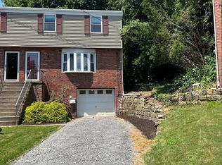 6822 Ricker Ct, Pittsburgh, PA 15202