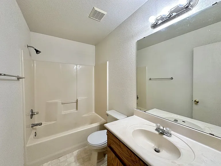 2706 Edgefield St — Photo 12