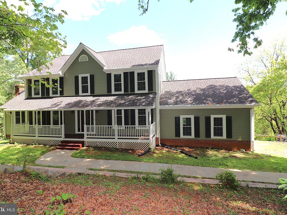 1st image of 6885 Walnut Heights Dr