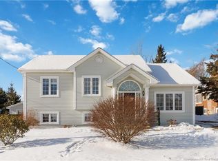 154 Theriault St, Dieppe, NB E1A 8J5