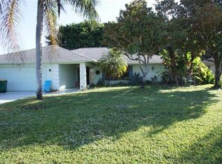 9681 Campbell Cir, Naples, FL 34109