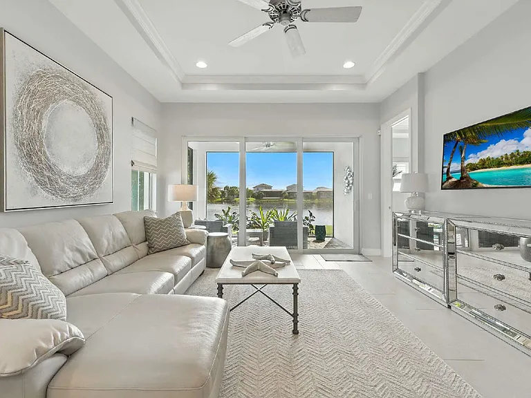 9020 Mayreau Way — Photo 4